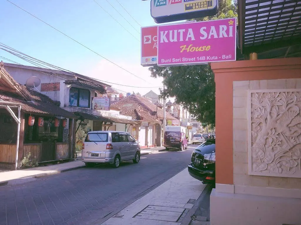 Kuta Sari House Hotel 2*, Kuta (Bali)